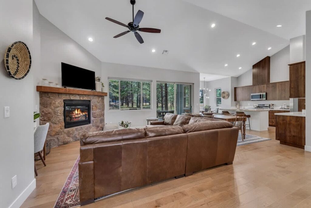 674f5a78b52ec300e7cb0fbb-947833119876420419_1765965652